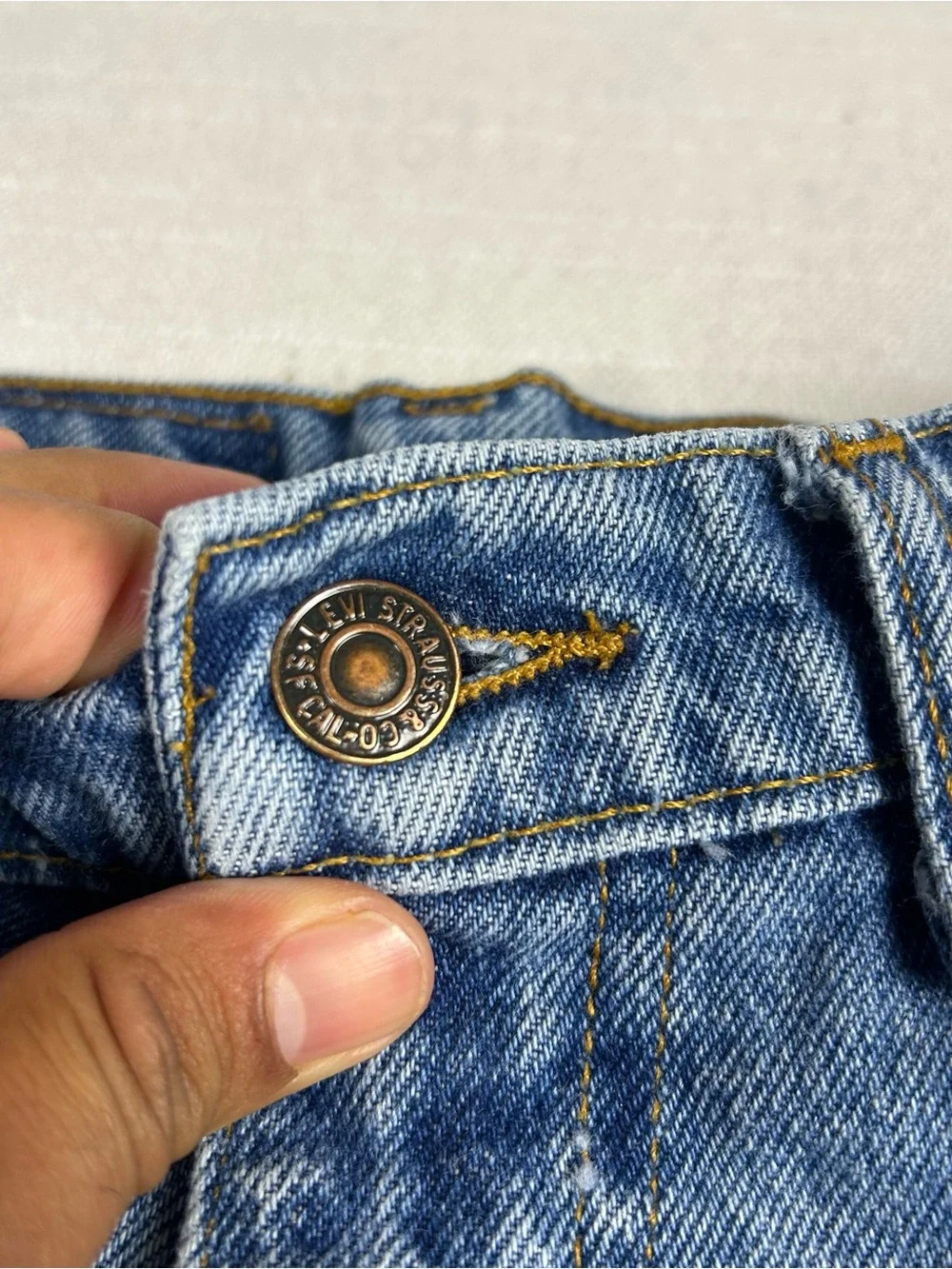 Vintage Levi's 505 Regular Fit Jeans W33 L30 (fits like 33x29)